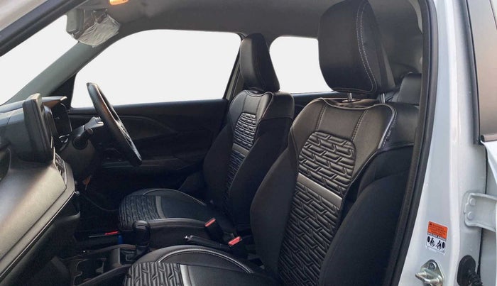 2024 Maruti Swift VXi AMT, Petrol, Automatic, 2,492 km, Right Side Front Door Cabin