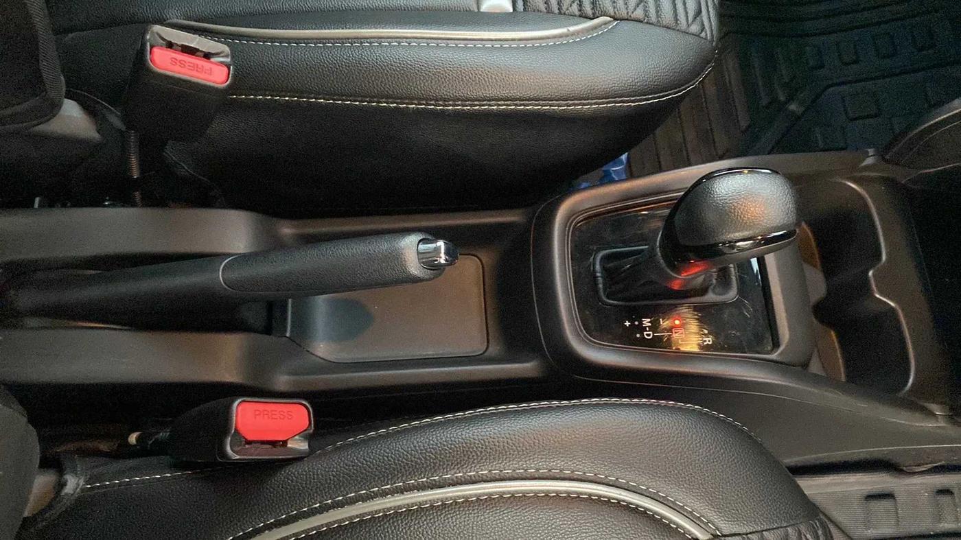 2024 Maruti Swift VXi AMT, Petrol, Automatic, 2,492 km, Gear Lever