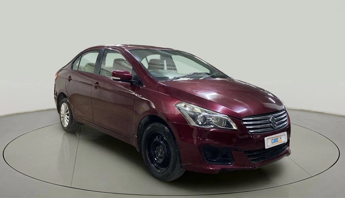 2015 Maruti Ciaz VXI, Petrol, Manual, 44,165 km, Right Front Diagonal