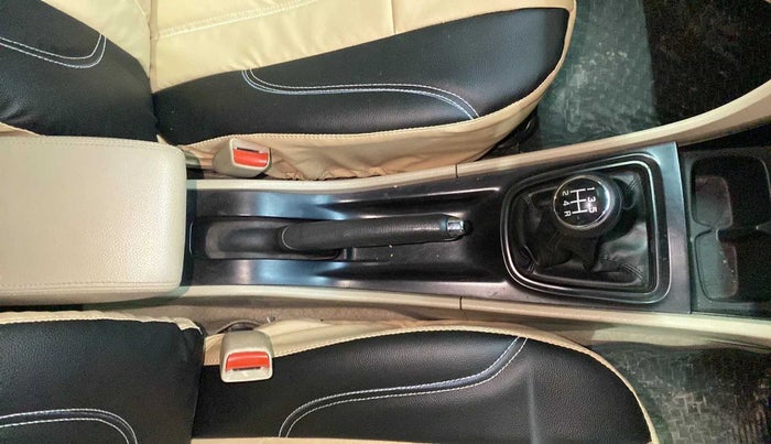 2015 Maruti Ciaz VXI, Petrol, Manual, 44,165 km, Gear Lever