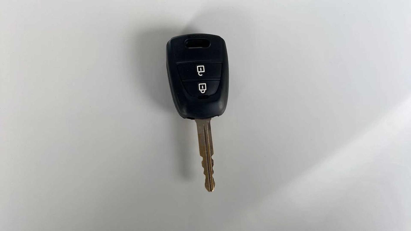2021 Hyundai NEW SANTRO SPORTZ MT, Petrol, Manual, 33,763 km, Key Close Up
