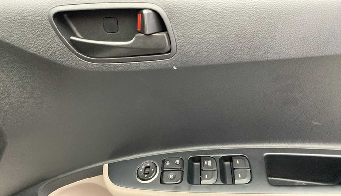 2018 Hyundai Grand i10 MAGNA 1.2 KAPPA VTVT, Petrol, Manual, 37,095 km, Driver Side Door Panels Control