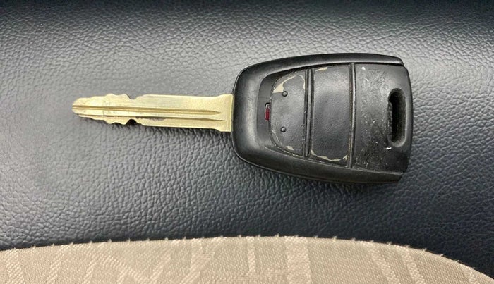 2018 Hyundai Grand i10 MAGNA 1.2 KAPPA VTVT, Petrol, Manual, 37,095 km, Key Close Up