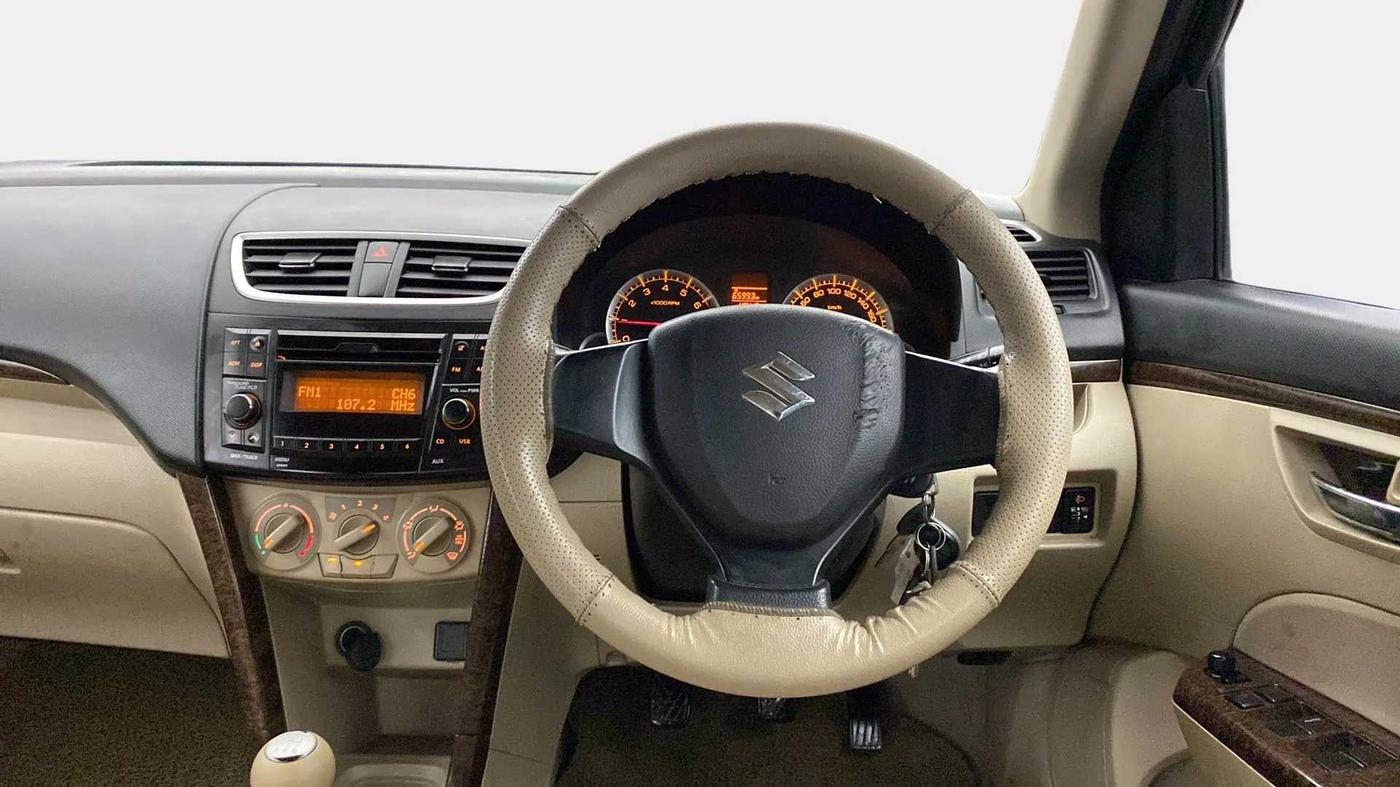 2015 Maruti Swift Dzire VXI, Petrol, Manual, 48,406 km, Steering Wheel Close Up