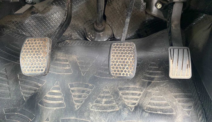 2022 Maruti Eeco 5 STR AC (O), Petrol, Manual, 19,754 km, Pedals