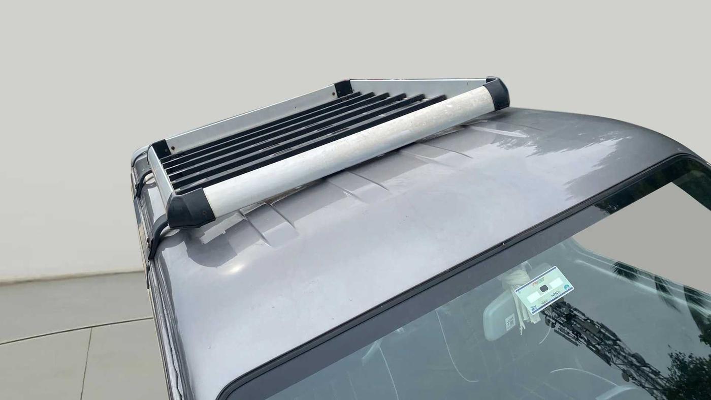 2022 Maruti Eeco 5 STR AC (O), Petrol, Manual, 19,754 km, Roof