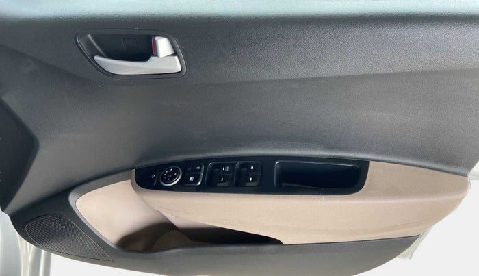 2017 Hyundai Grand i10 ASTA 1.2 KAPPA VTVT, Petrol, Manual, 45,918 km, Driver Side Door Panels Control