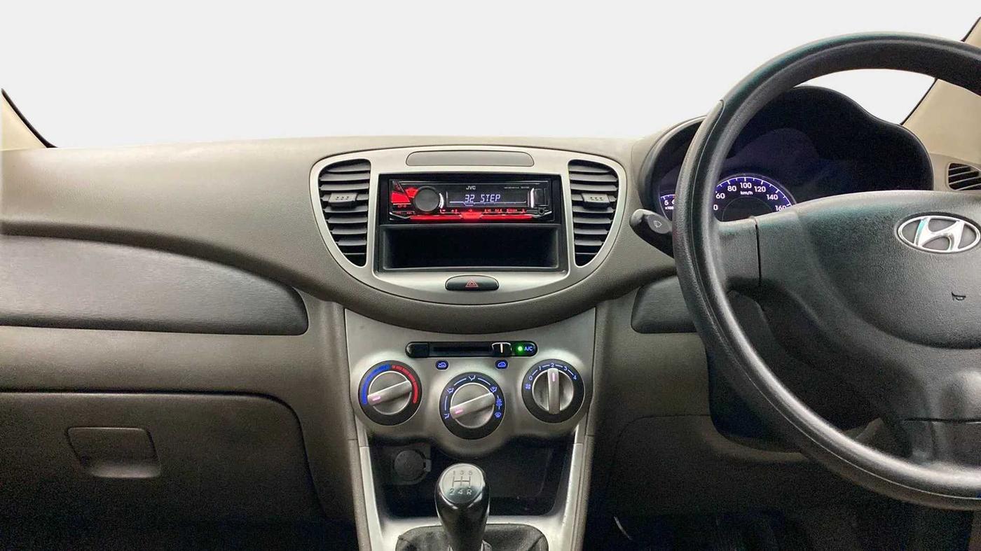 2016 Hyundai i10 MAGNA 1.1, Petrol, Manual, 66,450 km, Air Conditioner