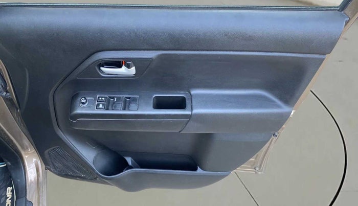 2020 Maruti New Wagon-R VXI 1.0, Petrol, Manual, 2,709 km, Driver Side Door Panels Control