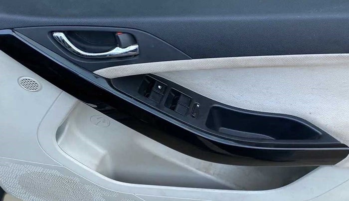 2022 Tata NEXON XZ PLUS PETROL, Petrol, Manual, 20,674 km, Driver Side Door Panels Control