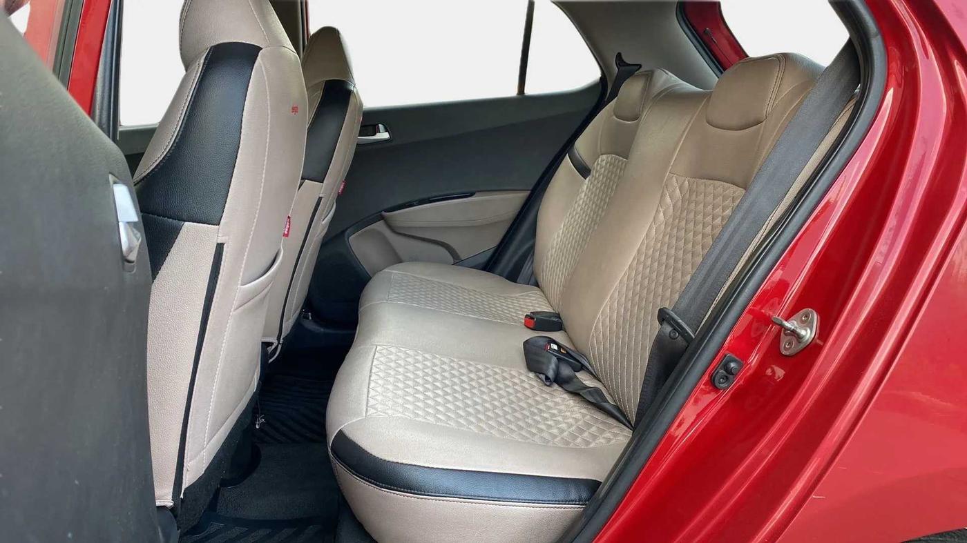 2018 Hyundai Grand i10 SPORTZ 1.2 KAPPA VTVT, Petrol, Manual, 45,558 km, Right Side Rear Door Cabin