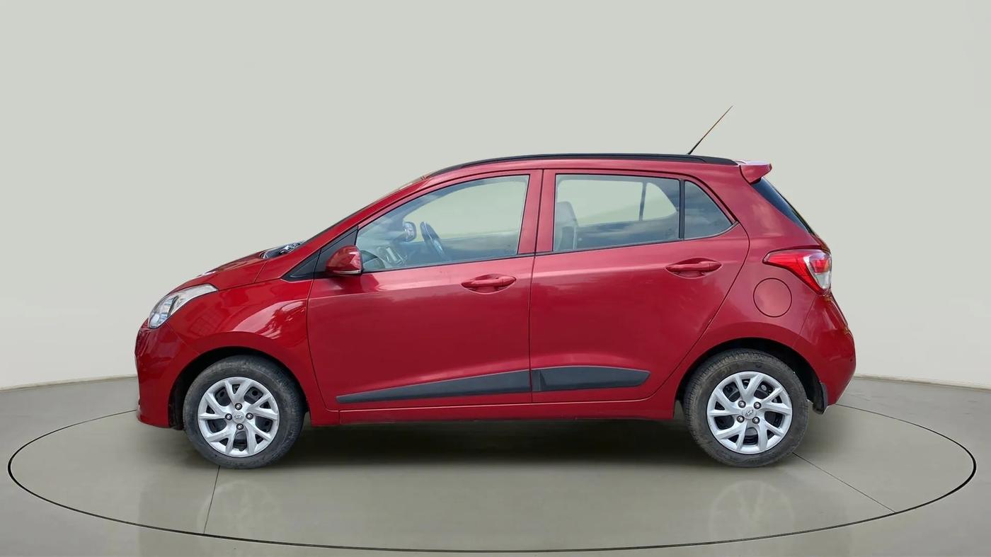 2018 Hyundai Grand i10 SPORTZ 1.2 KAPPA VTVT, Petrol, Manual, 45,558 km, Left Side