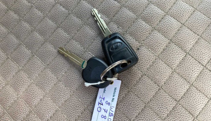 2018 Hyundai Grand i10 SPORTZ 1.2 KAPPA VTVT, Petrol, Manual, 45,558 km, Key Close Up