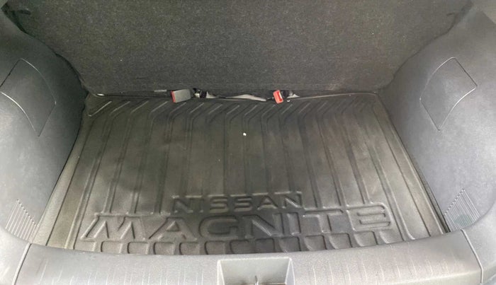 2022 Nissan MAGNITE XE, Petrol, Manual, 9,465 km, Boot Inside