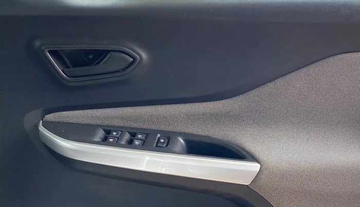 2022 Nissan MAGNITE XE, Petrol, Manual, 9,465 km, Driver Side Door Panels Control