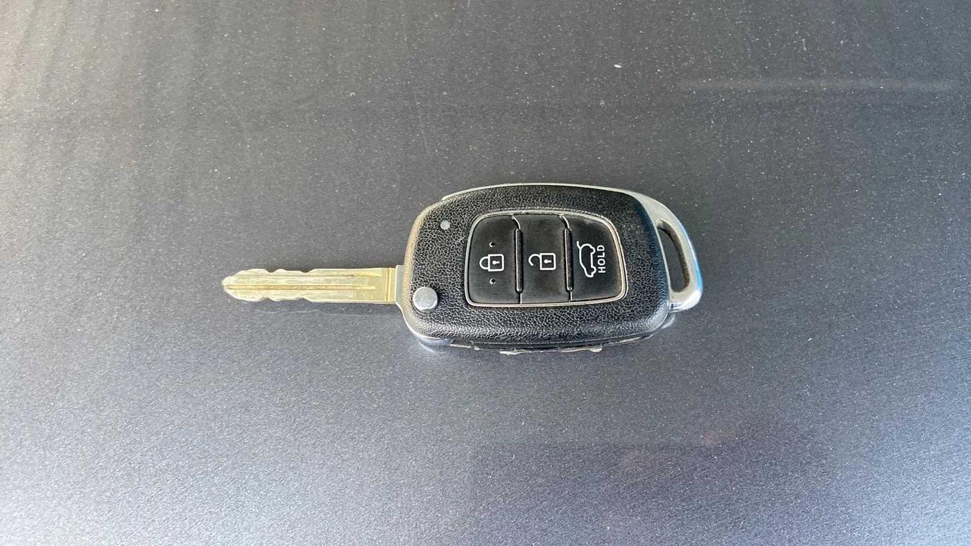 2021 Hyundai VENUE SX 1.0 TURBO IMT, Petrol, Manual, 9,725 km, Key Close Up
