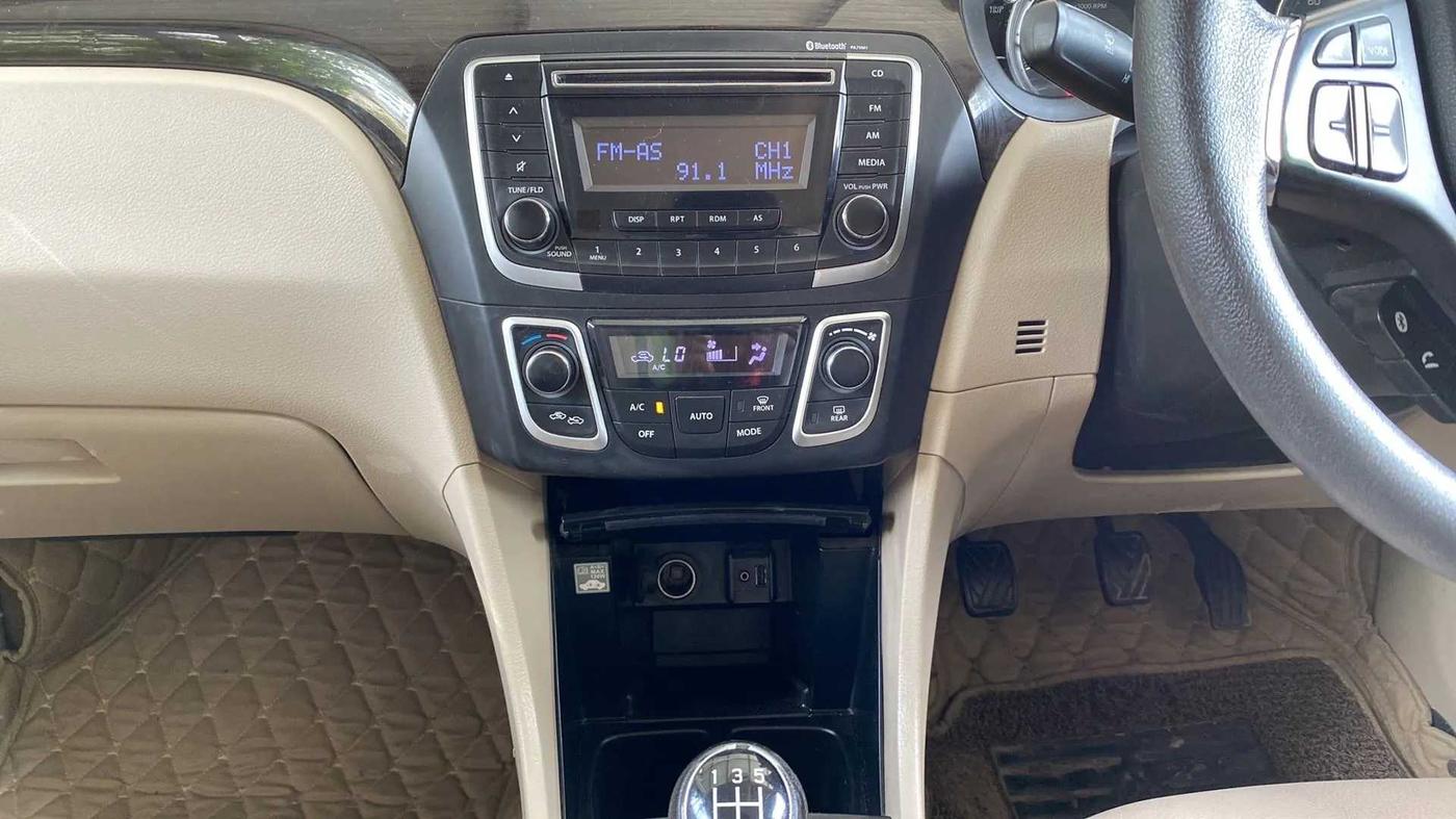2018 Maruti Ciaz DELTA 1.4 MT PETROL, Petrol, Manual, 75,679 km, Air Conditioner