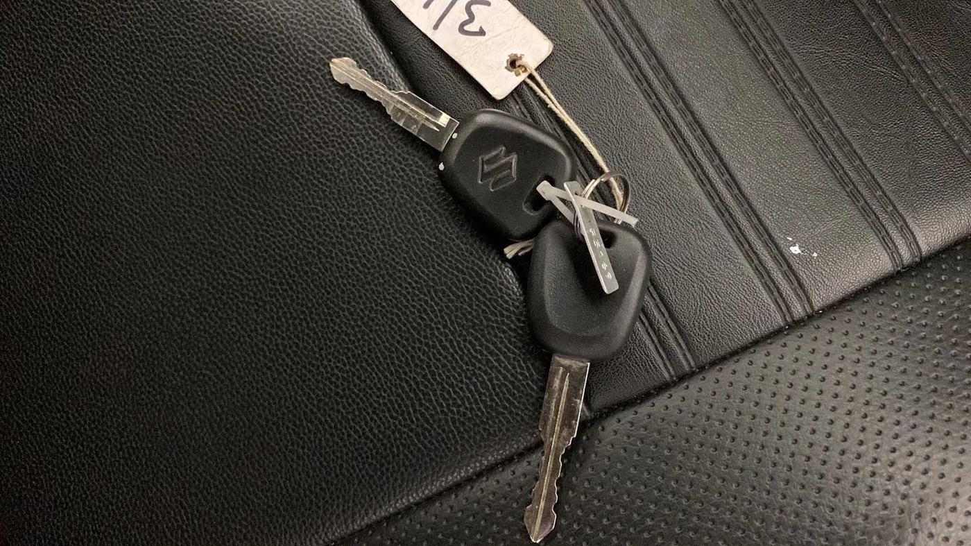 2023 Maruti Alto K10 VXI, Petrol, Manual, 7,540 km, Key Close Up