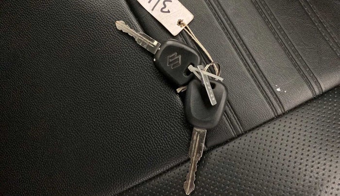 2023 Maruti Alto K10 VXI, Petrol, Manual, 7,540 km, Key Close Up