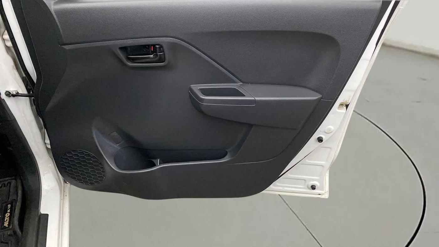 2023 Maruti Alto K10 VXI, Petrol, Manual, 7,540 km, Driver Side Door Panels Control
