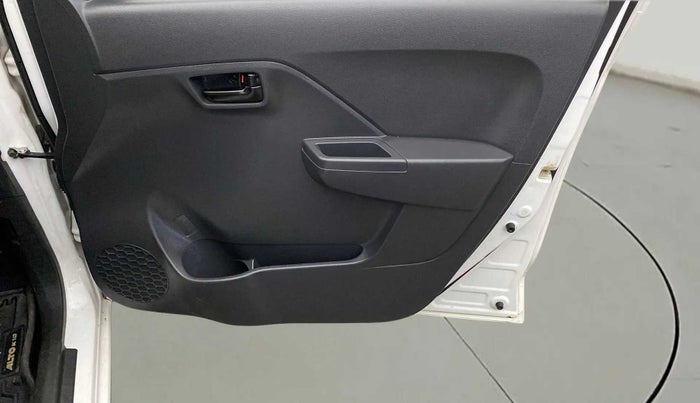 2023 Maruti Alto K10 VXI, Petrol, Manual, 7,540 km, Driver Side Door Panels Control