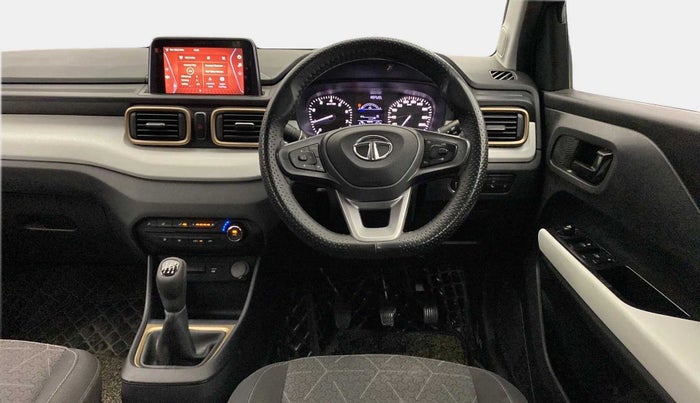 2022 Tata PUNCH ACCOMPLISHED MT, Petrol, Manual, 26,272 km, Steering Wheel Close Up