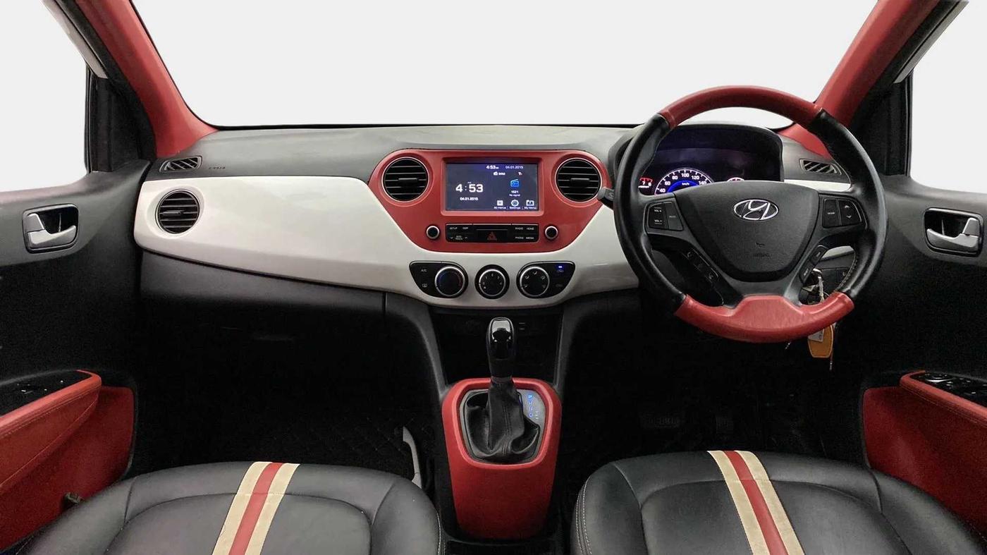 2019 Hyundai Grand i10 SPORTZ AT 1.2 KAPPA VTVT, Petrol, Automatic, 50,736 km, Dashboard