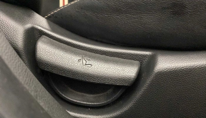 2019 Hyundai Grand i10 SPORTZ AT 1.2 KAPPA VTVT, Petrol, Automatic, 50,736 km, Driver Side Adjustment Panel