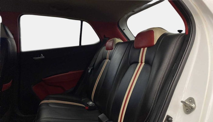 2019 Hyundai Grand i10 SPORTZ AT 1.2 KAPPA VTVT, Petrol, Automatic, 50,736 km, Right Side Rear Door Cabin