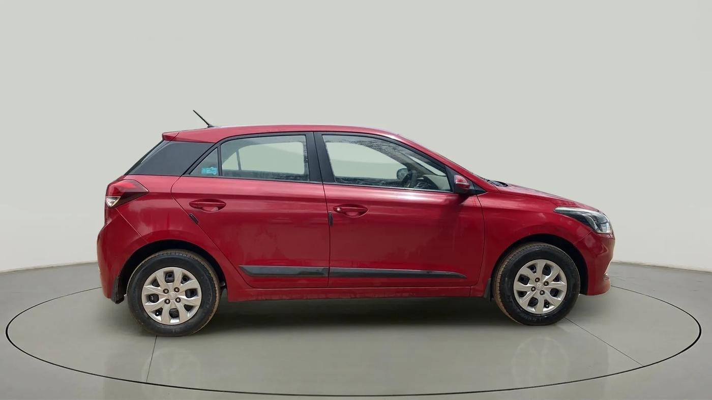 2014 Hyundai Elite i20 SPORTZ 1.2, Petrol, Manual, 29,243 km, Right Side View