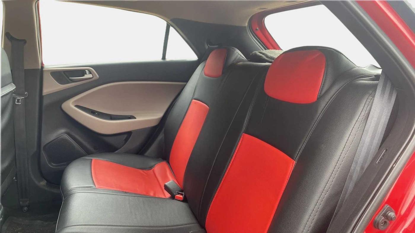 2014 Hyundai Elite i20 SPORTZ 1.2, Petrol, Manual, 29,243 km, Right Side Rear Door Cabin