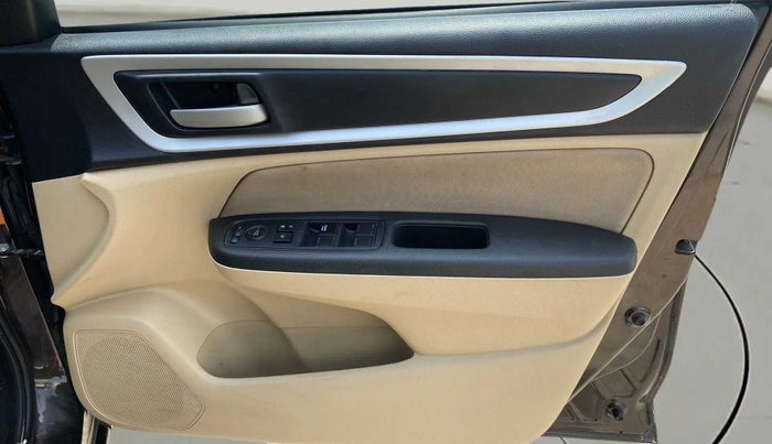 2021 Honda Amaze 1.2L I-VTEC S, Petrol, Manual, 52,606 km, Driver Side Door Panels Control