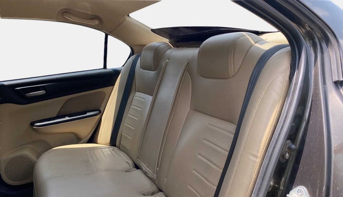 2021 Honda Amaze 1.2L I-VTEC S, Petrol, Manual, 52,606 km, Right Side Rear Door Cabin