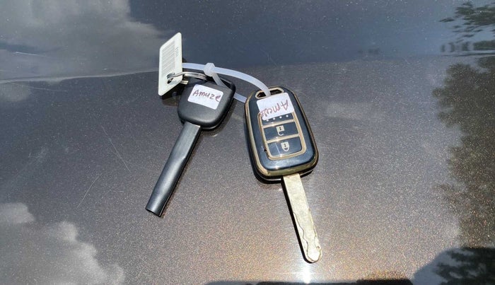 2021 Honda Amaze 1.2L I-VTEC S, Petrol, Manual, 52,606 km, Key Close Up