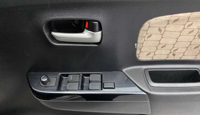 2017 Maruti Wagon R 1.0 VXI AMT, Petrol, Automatic, 87,626 km, Driver Side Door Panels Control