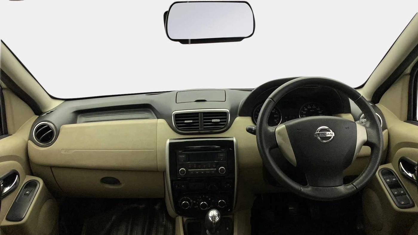 2014 Nissan Terrano XV D THP 110 PS, Diesel, Manual, 40,360 km, Dashboard