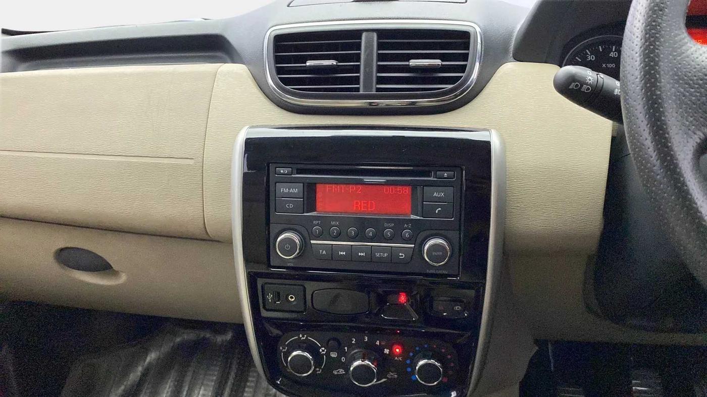 2014 Nissan Terrano XV D THP 110 PS, Diesel, Manual, 40,360 km, Air Conditioner