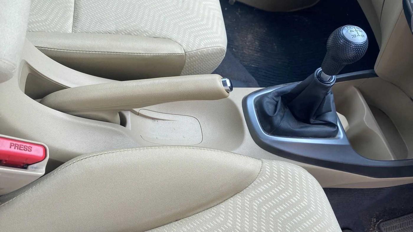 2013 Honda City 1.5L I-VTEC S MT, Petrol, Manual, 83,040 km, Gear Lever