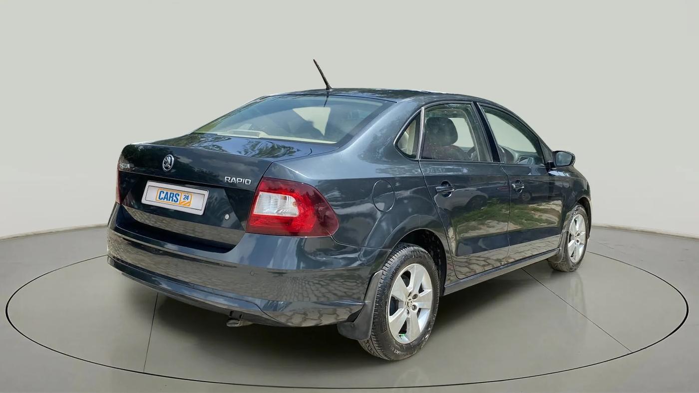 2019 Skoda Rapid AMBITION 1.6 MPI MT, Petrol, Manual, 79,013 km, Right Back Diagonal