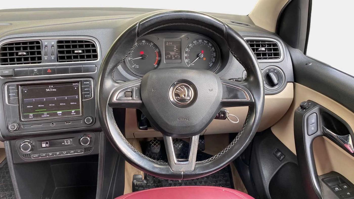 2019 Skoda Rapid AMBITION 1.6 MPI MT, Petrol, Manual, 79,013 km, Steering Wheel Close Up