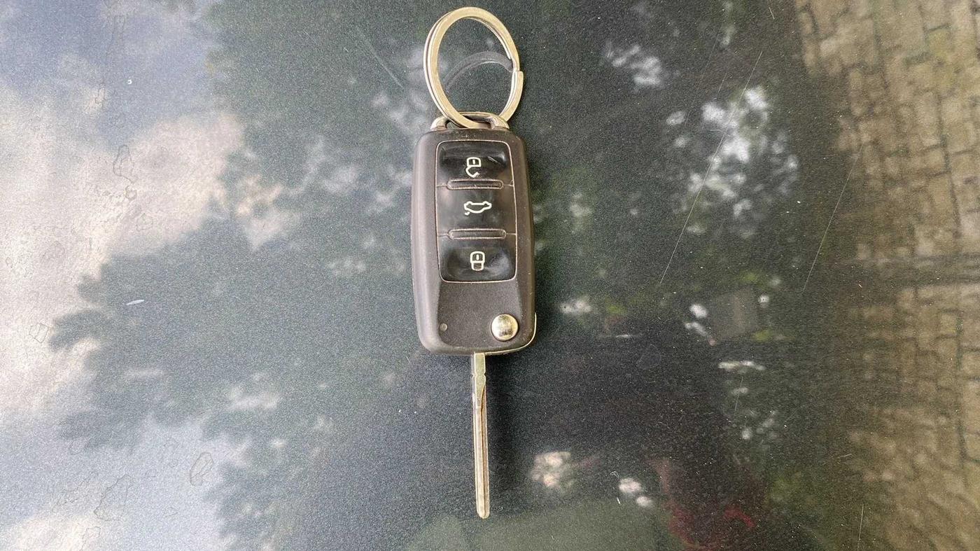 2019 Skoda Rapid AMBITION 1.6 MPI MT, Petrol, Manual, 79,013 km, Key Close Up