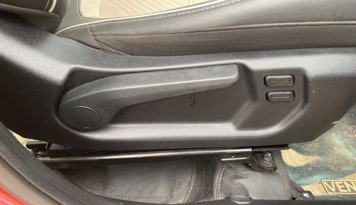 2022 Hyundai VENUE SX 1.0 (O) TURBO IMT, Petrol, Manual, 9,882 km, Driver Side Adjustment Panel