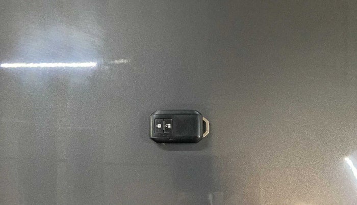 2022 Maruti Baleno ZETA PETROL 1.2, Petrol, Manual, 27,356 km, Key Close Up