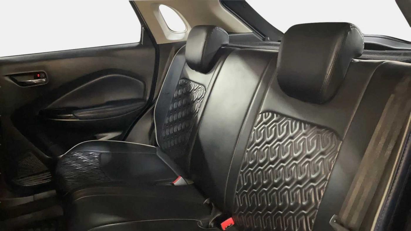 2022 Maruti Baleno ZETA PETROL 1.2, Petrol, Manual, 27,356 km, Right Side Rear Door Cabin