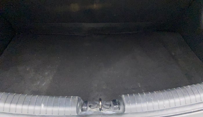 2018 Hyundai Grand i10 SPORTZ 1.2 KAPPA VTVT, Petrol, Manual, 47,062 km, Boot Inside
