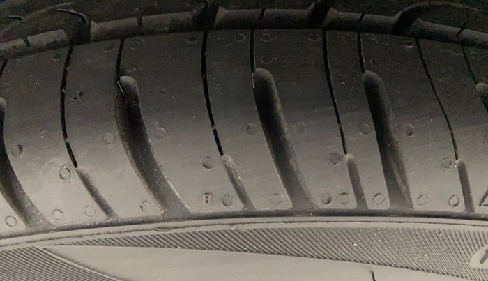 2018 Hyundai Grand i10 SPORTZ 1.2 KAPPA VTVT, Petrol, Manual, 47,062 km, Right Front Tyre Tread