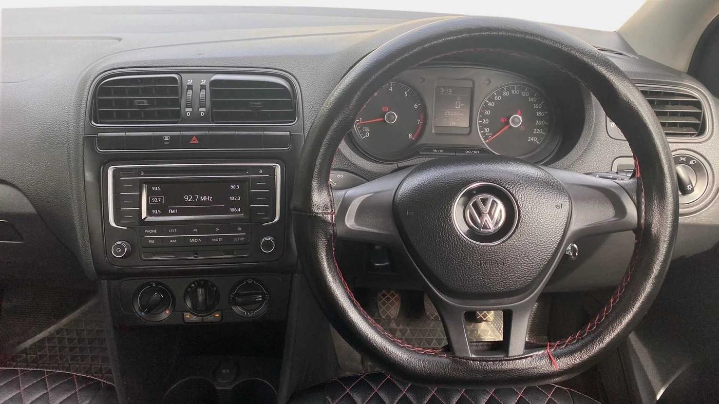 2019 Volkswagen Polo COMFORTLINE 1.0L MPI, Petrol, Manual, 29,347 km, Steering Wheel Close Up