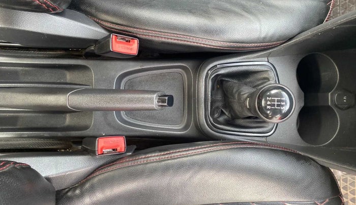 2019 Volkswagen Polo COMFORTLINE 1.0L MPI, Petrol, Manual, 29,347 km, Gear Lever