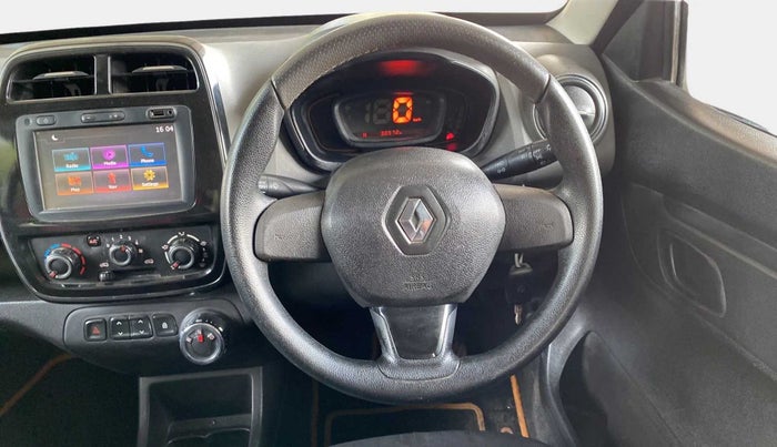 2017 Renault Kwid RXT 1.0 AMT (O), Petrol, Automatic, 30,655 km, Steering Wheel Close Up