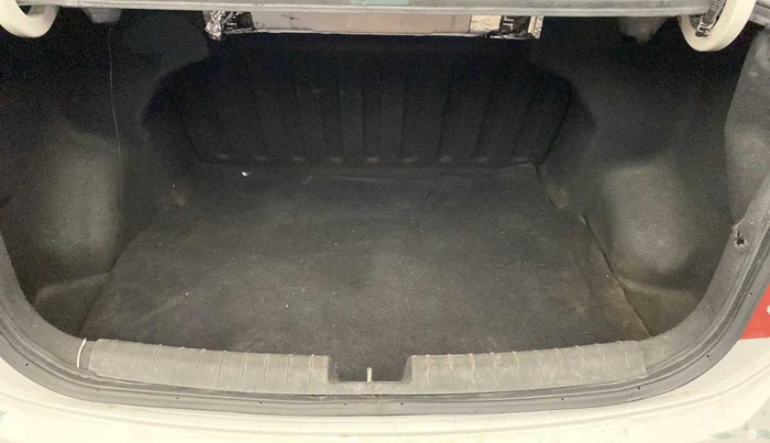 2015 Hyundai Xcent S 1.2, Petrol, Manual, 84,309 km, Boot Inside